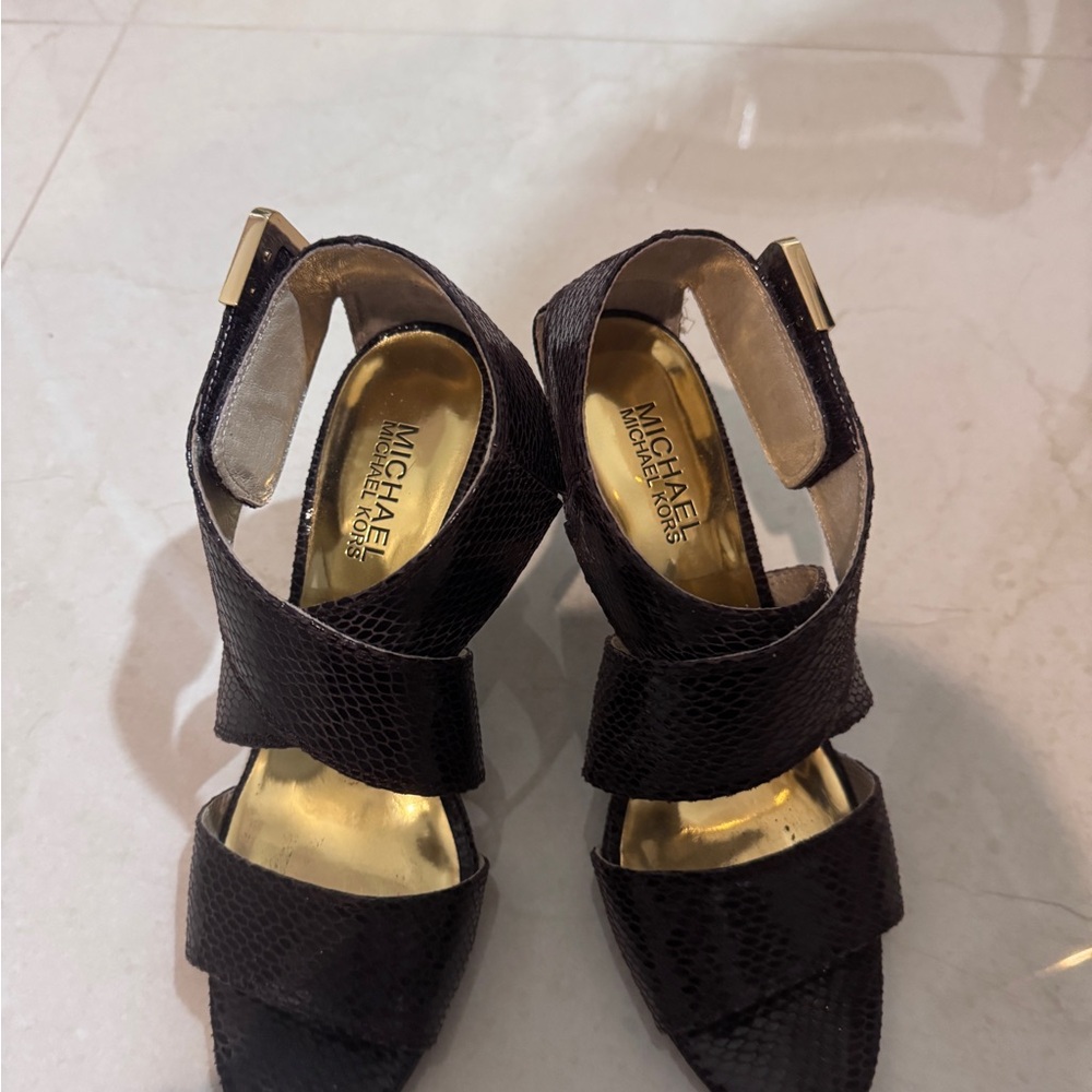 Michael Kors brown and Gold Heels - Picture 2 of 13